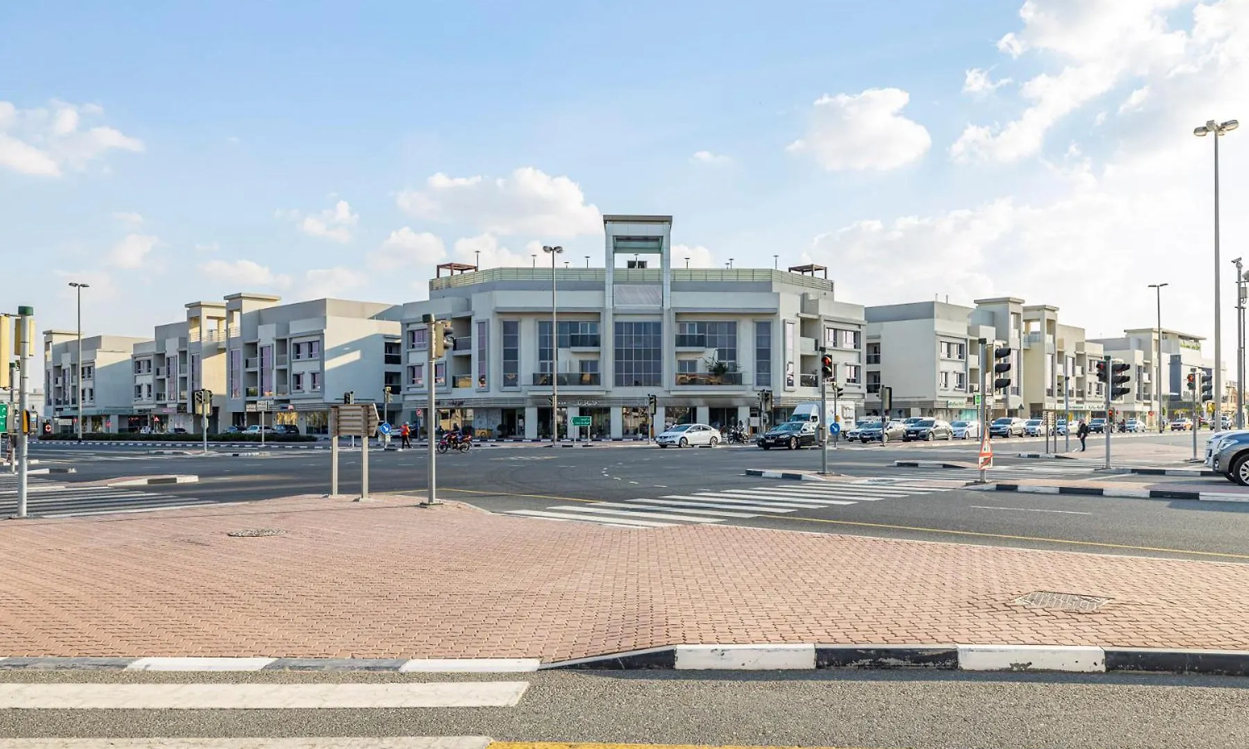 2Br Api 1000 Community View Jumeirah 두바이 아파트
